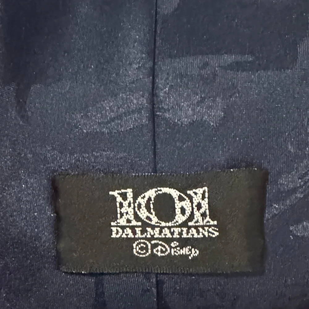 DISNEY 101 Dalmatian Love Dog Tie - Black and Red - Picture 4 of 4